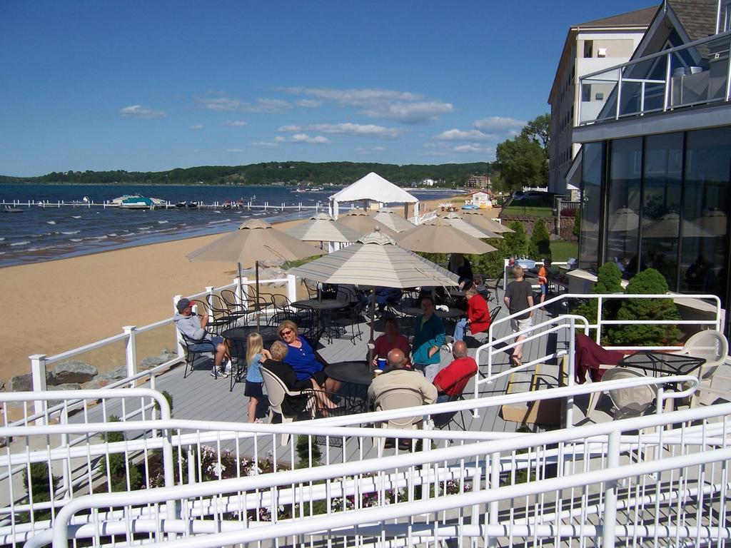 Pinestead Reef Resort Traverse City Eksteriør bilde